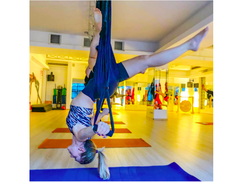 Body relaxation through Air Yoga and Air Hoops in Bucharest
