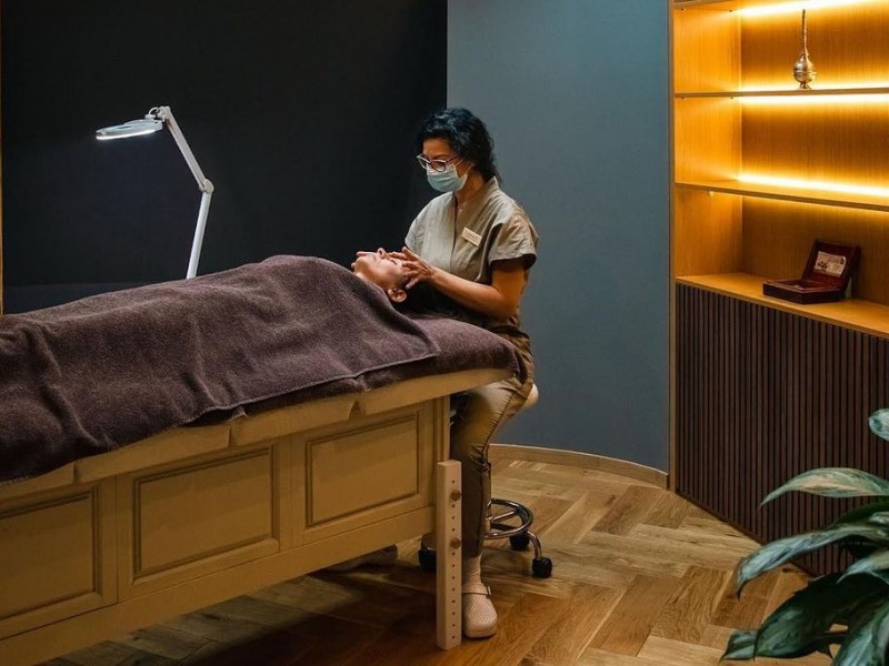 Spa - healthy treatment and ride in a vintage car