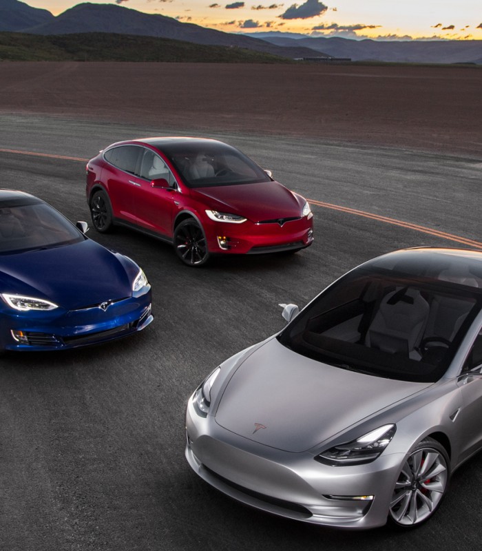 Test drive plin de adrenalina cu Tesla, cea mai dorita masina a momentului