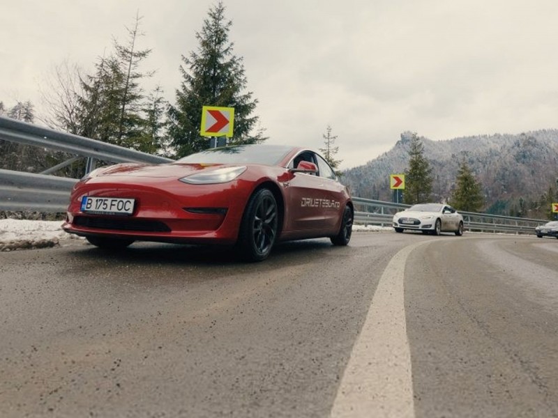 Pure adrenaline on a test drive with Tesla, the most desired car of the moment