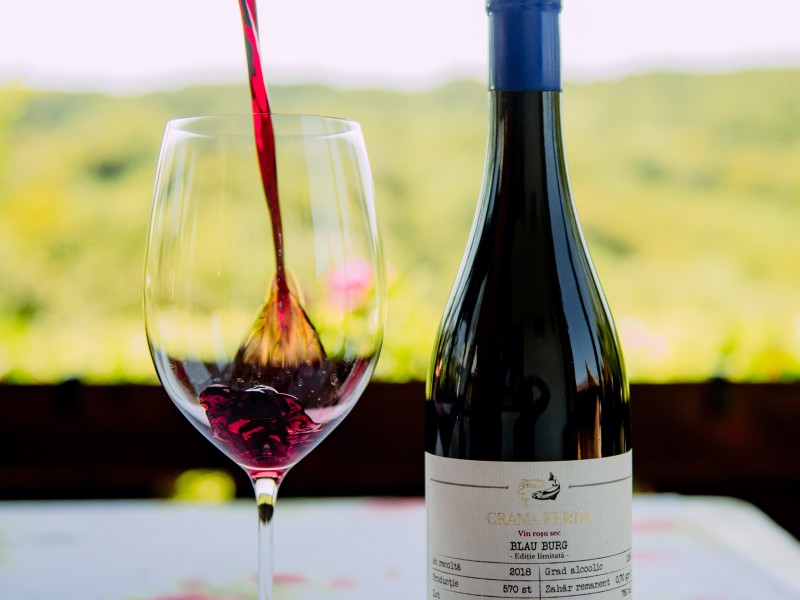 Degustare de vin la o crama-boutique de renume din Prahova