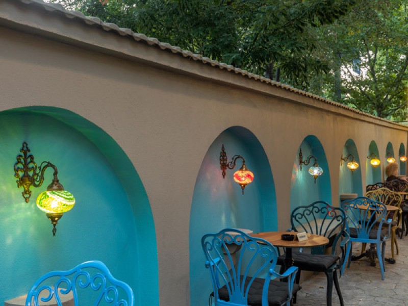 Complete sensory indulgence through exclusive drinks and hookah in Bucharest
