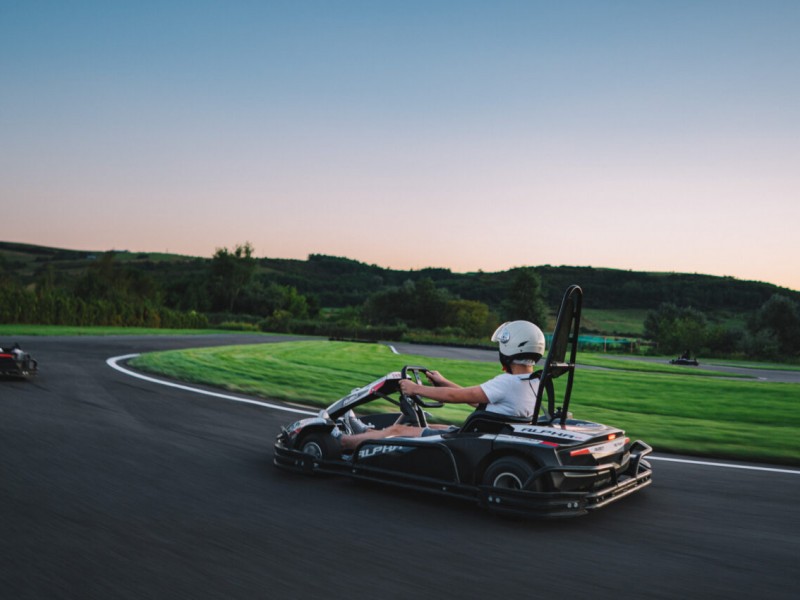 Outdoor karting for adults and children - Adrenaline at maximum heights