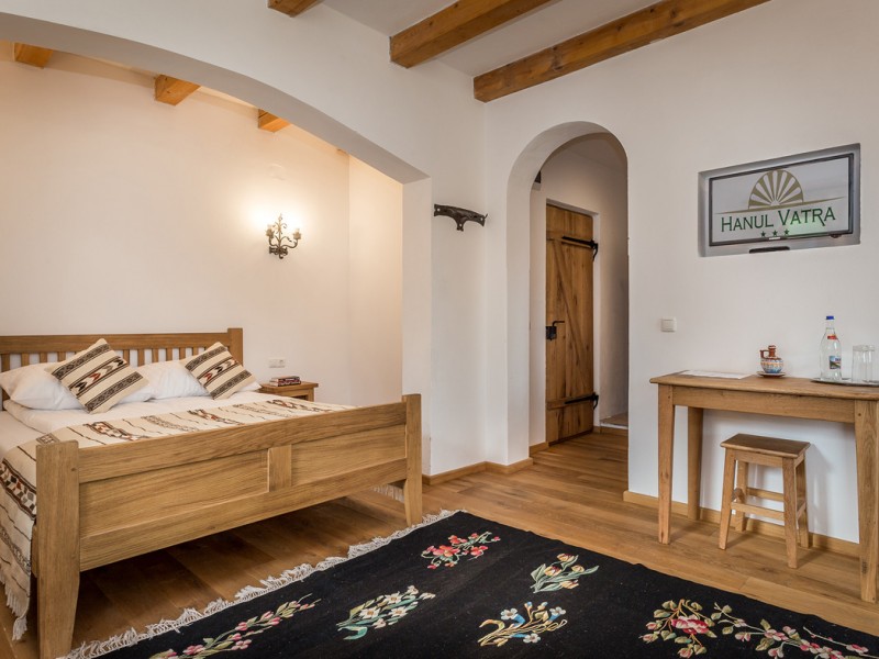 Rustic holiday, pottery workshop and nature walks