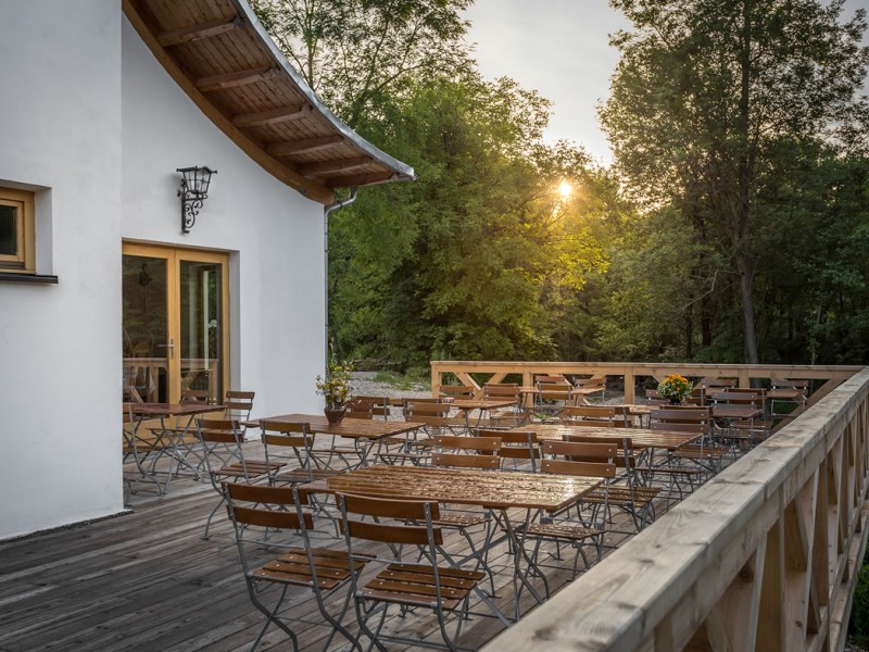 Rustic holiday, pottery workshop and nature walks
