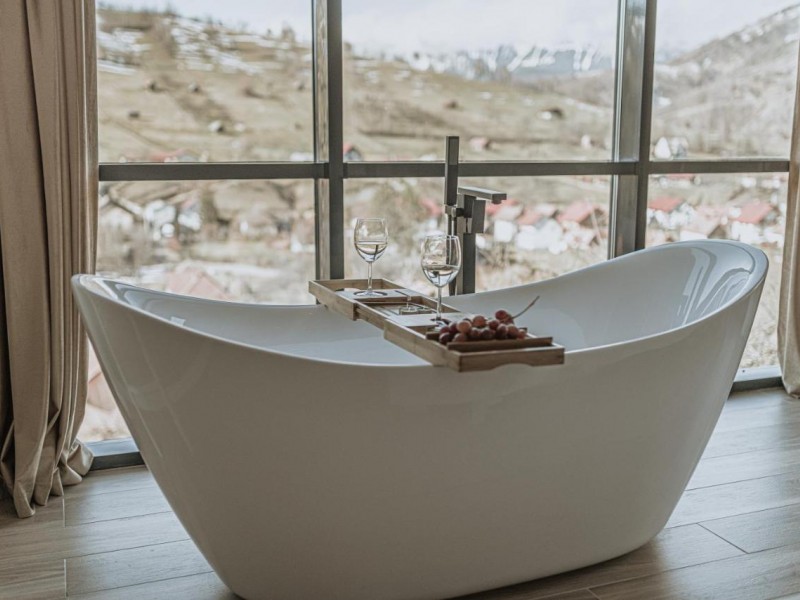 EXPERIENTA WOW - 2 seri cu cei dragi intr-o cabana de poveste din Bran