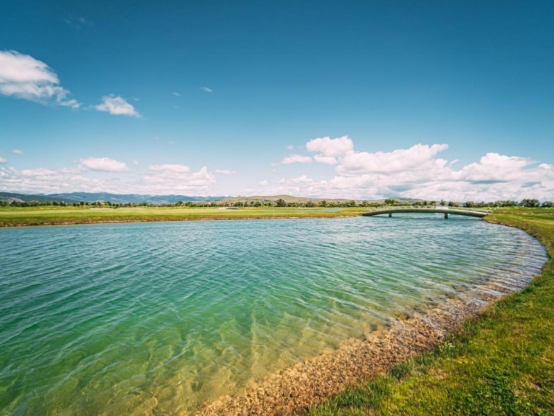 Combine sport with relaxation at the largest golf resort in Romania
