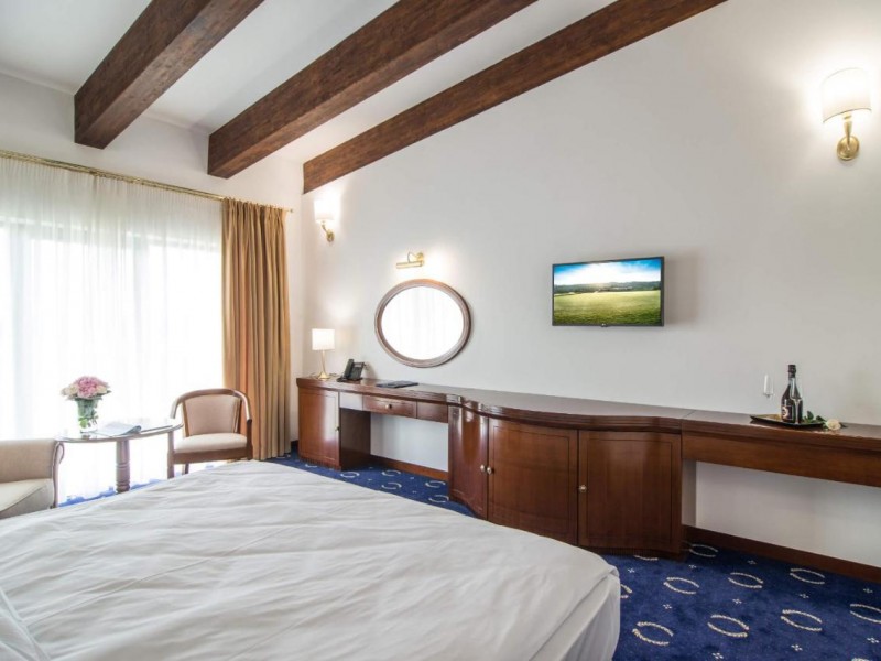 Combine sport with relaxation at the largest golf resort in Romania