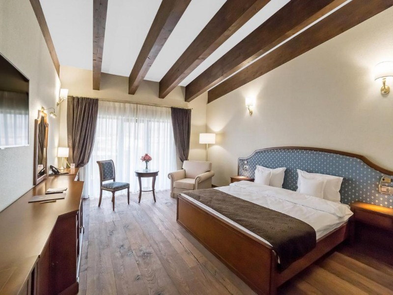 Combine sport with relaxation at the largest golf resort in Romania