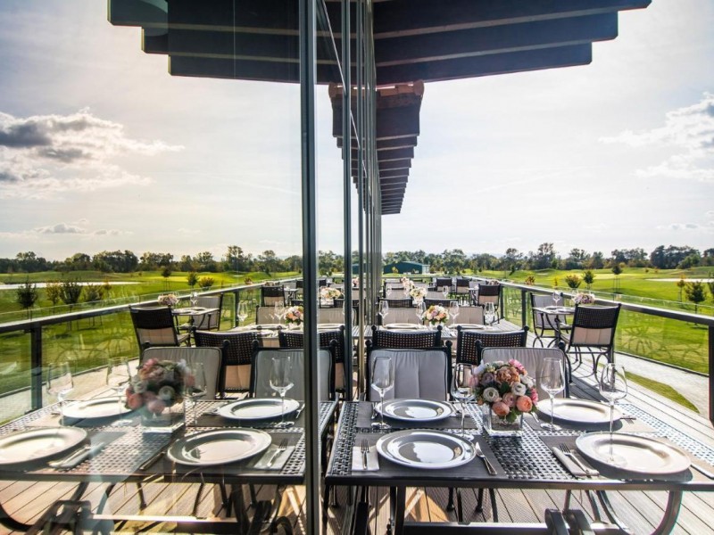 Combine sport with relaxation at the largest golf resort in Romania