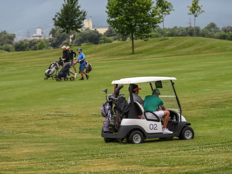 Combine sport with relaxation at the largest golf resort in Romania