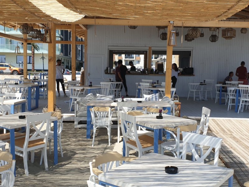 Enjoy top dishes in an exclusive restaurant in Mamaia Nord