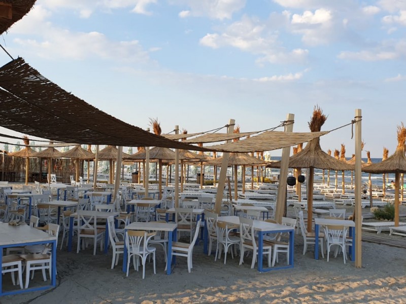 Enjoy top dishes in an exclusive restaurant in Mamaia Nord