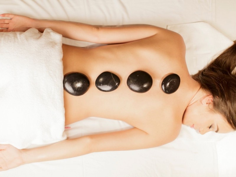 Relaxare completa la terapie prin plutire in saruri Epsom si masaj
