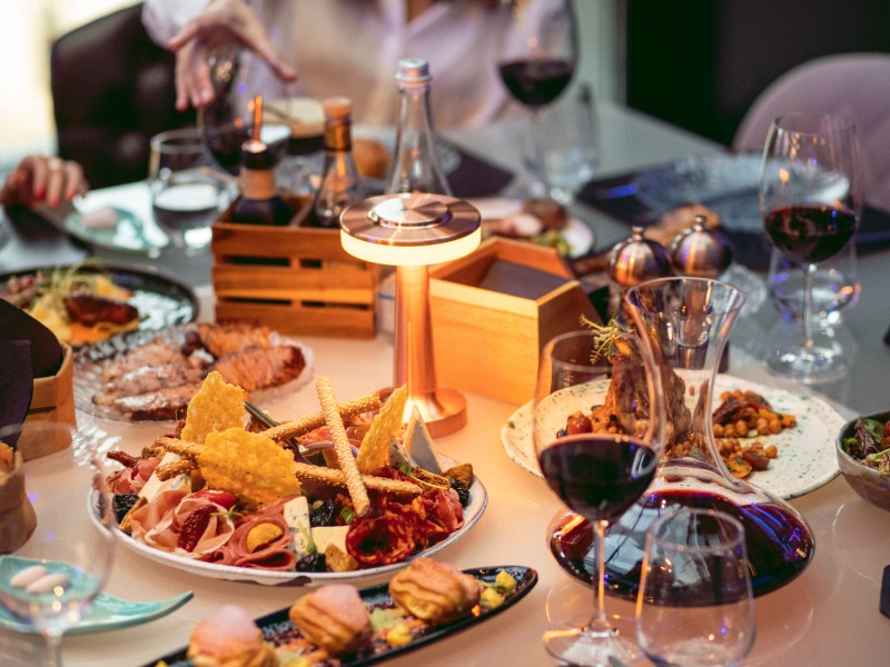 Gastronomic experiences in an exceptional restaurant at the top