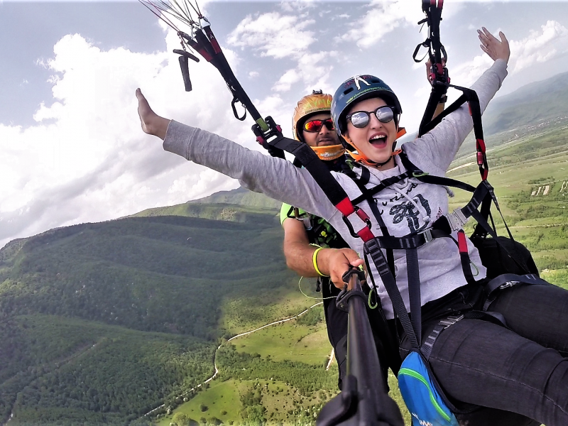 The sky is the limit - Paragliding initiation course in Hunedoara