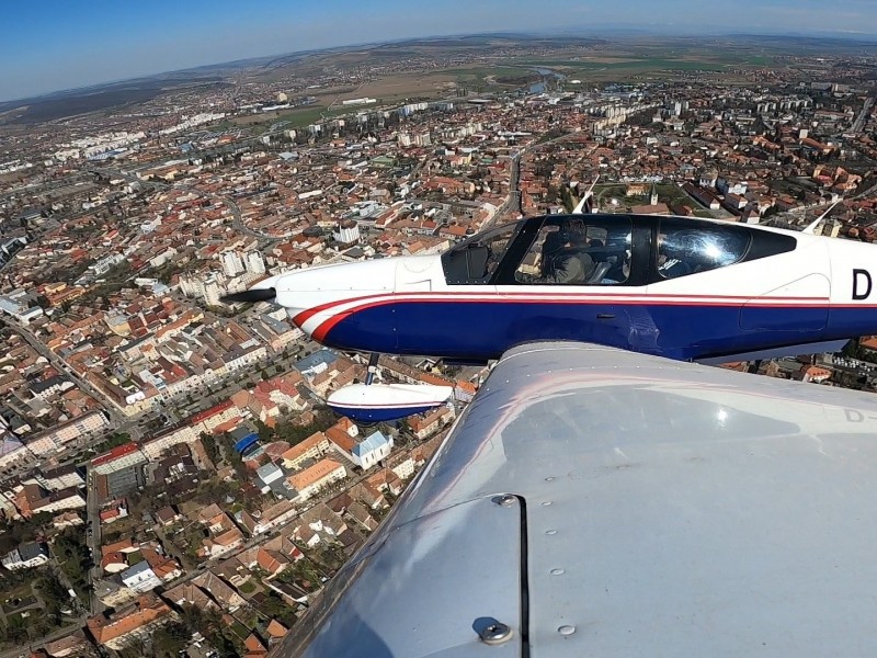 Experimenteaza iti da aripi - Zbor de agrement cu avionul in zona Mures