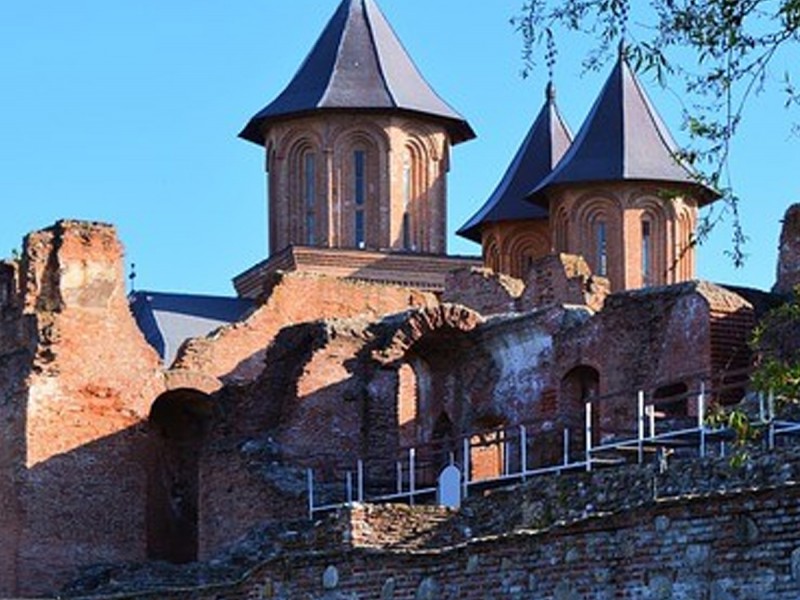 Excursie de o zi din Sinaia, pana la Manastirea Caraiman
