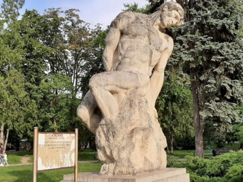 Treasure hunt in a park from Bucharest