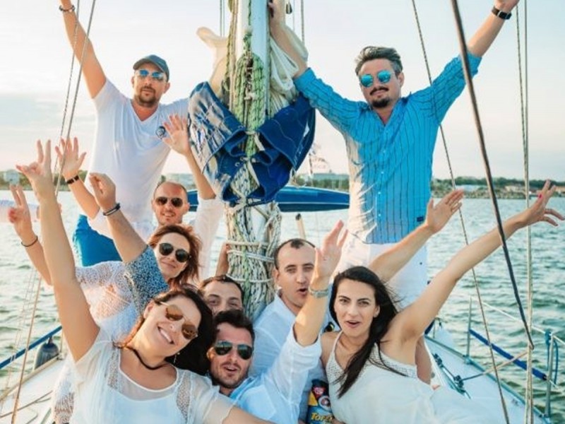 Ceremonia cununiei pe mare intr-o calatorie de vis Constanta-Bulgaria