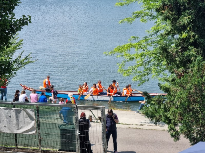 Sail to success with your team on a Dragon Boat in Bucharest