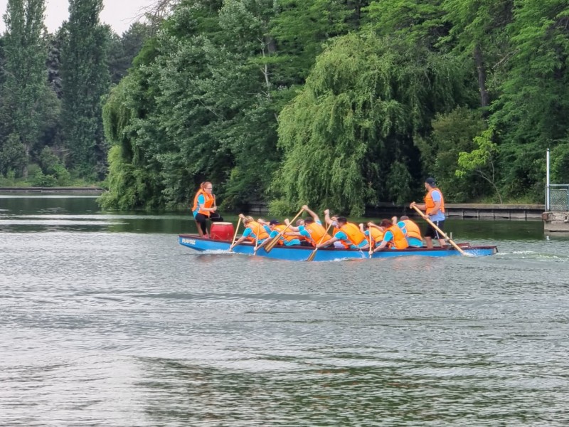 Sail to success with your team on a Dragon Boat in Bucharest