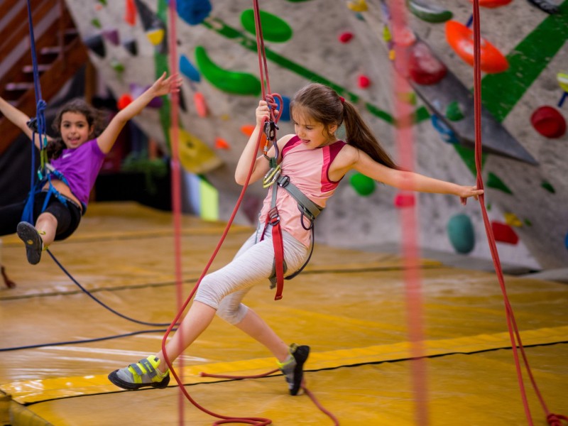 Climbing initiation courses for children in Bucharest