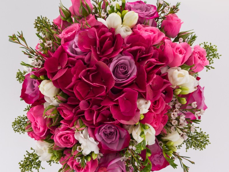 Learn to create spectacular flower arrangements - online video course