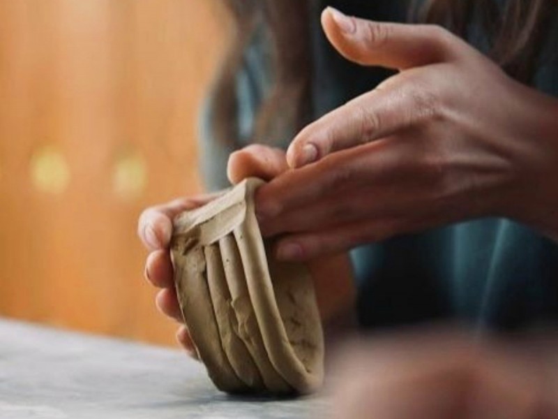 Accommodation, traditions and Romanian crafts at an art center in Buzau