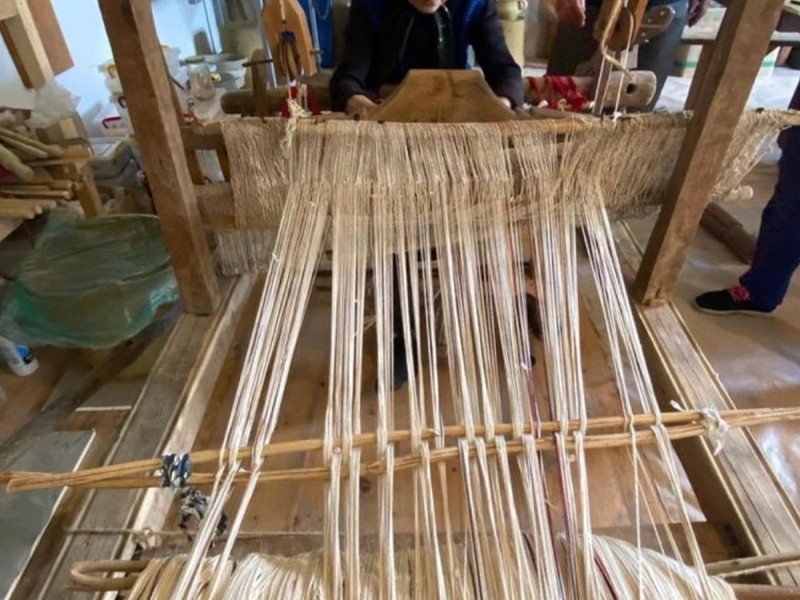 Accommodation, traditions and Romanian crafts at an art center in Buzau
