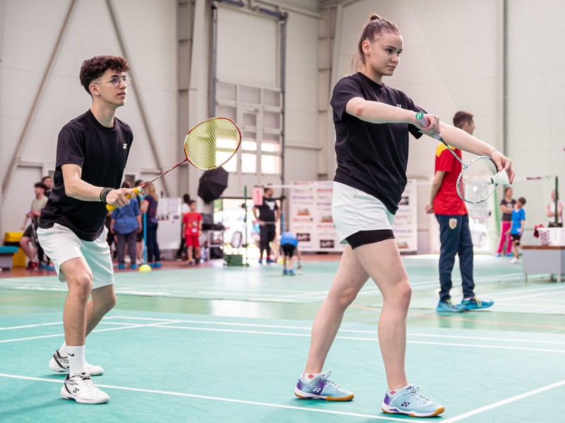 Antrenament de badminton pentru un grup de 6 persoane cu Carmen Blanaru