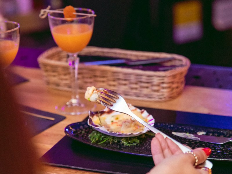 Food and cocktail pairing intr-un restaurant de exceptie, la inaltime