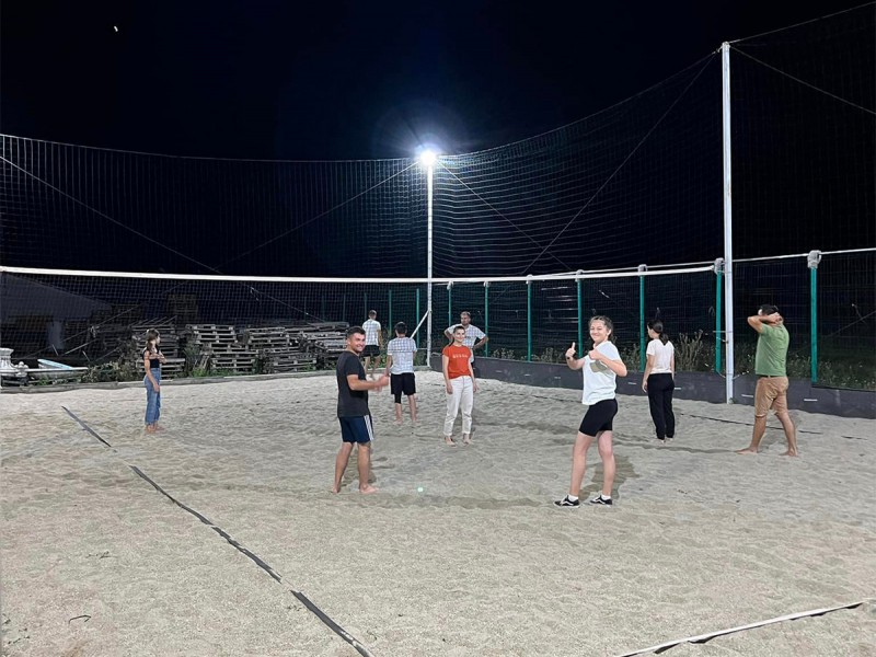 Inchiriaza un teren de volei interior sau exterior langa Craiova