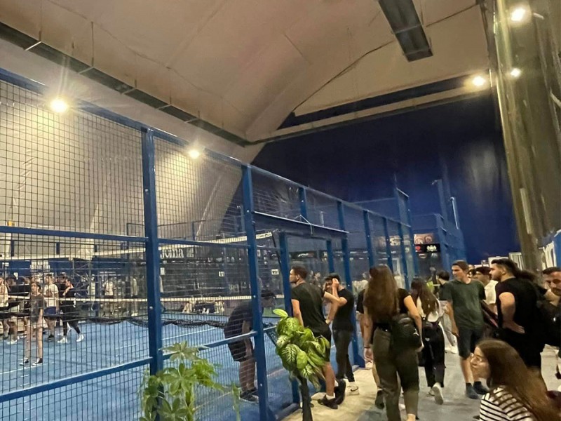 Rent an indoor or outdoor volleyball court near Craiova