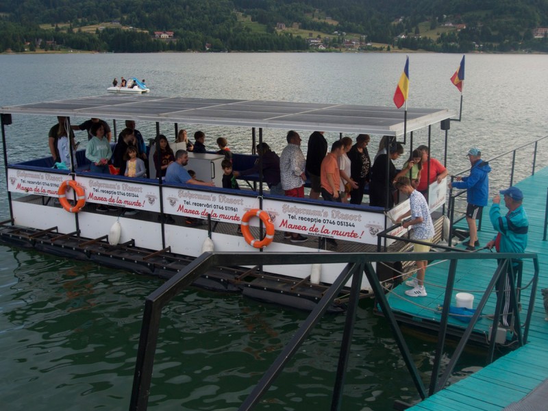 Escapada romantica la Colibita, locul unde marea si muntele se intalnesc