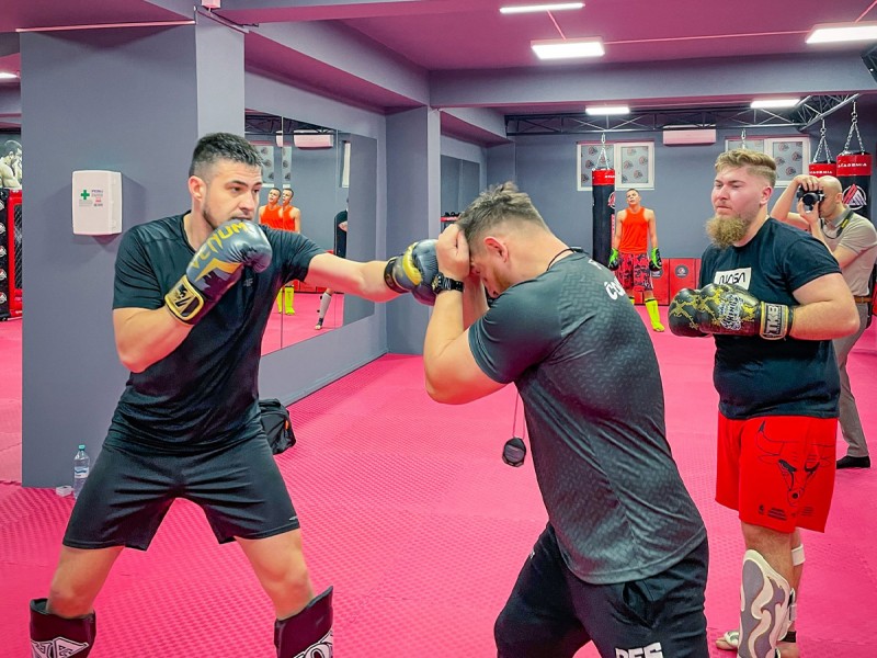 Kickboxing training with Catalin Morosanu in Bucharest