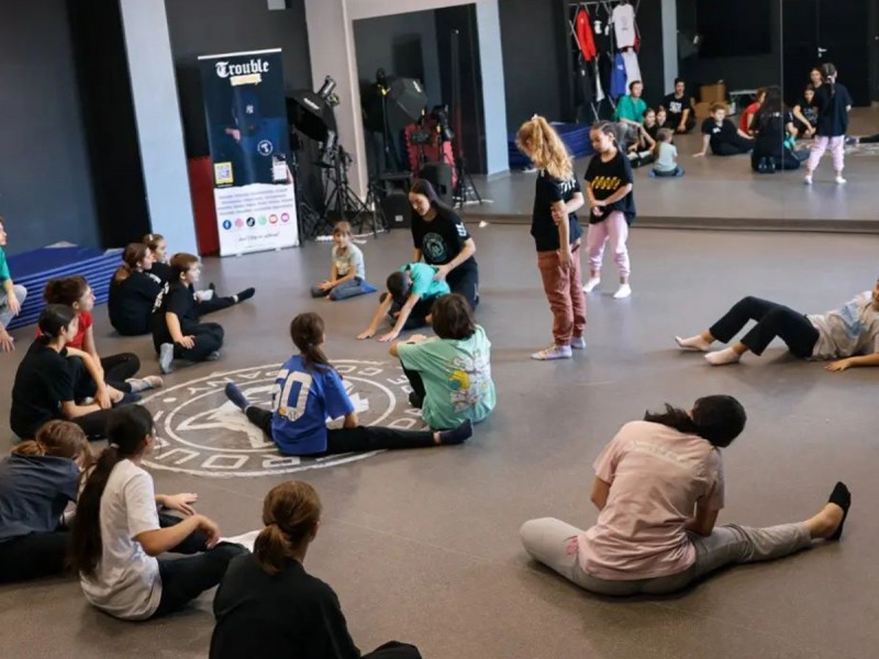 Clasa de stretching pentru toate varstele, in Bucuresti
