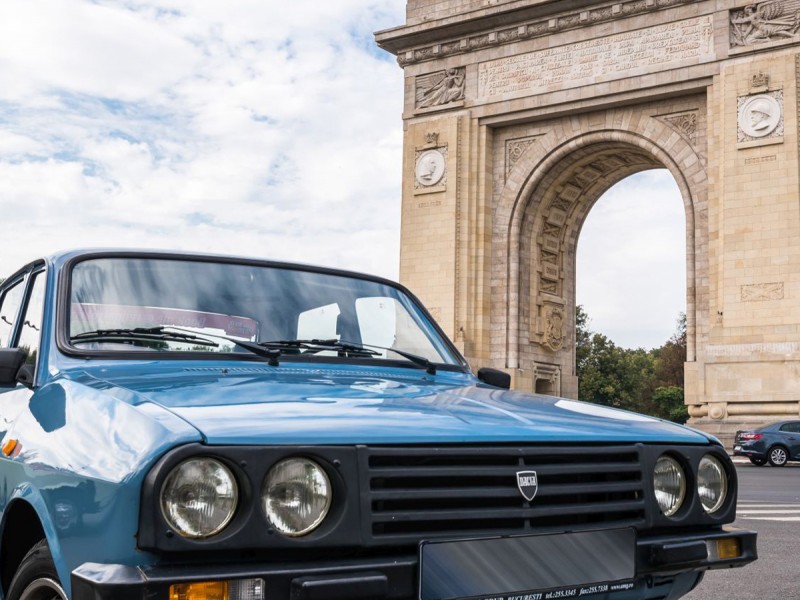 Drive a Dacia 1300 like an 80s rockstar - historical tour in Bucharest