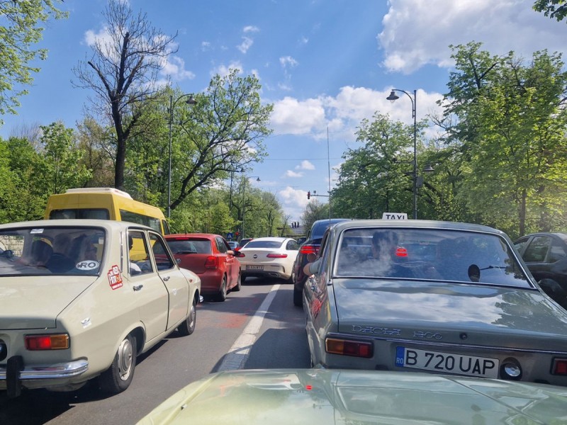 Drive a Dacia 1300 like an 80s rockstar - historical tour in Bucharest