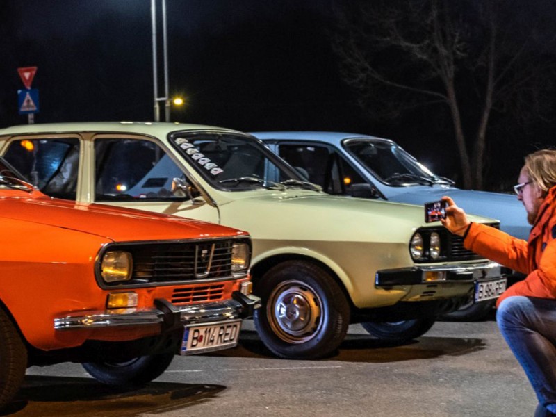 Condu o Dacia 1300 ca un rockstar al anilor 80 - tur istoric in Bucuresti