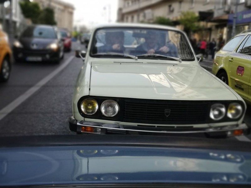 Ultima zi din viata lui Nicolae Ceausescu - tur cu o Dacia clasica