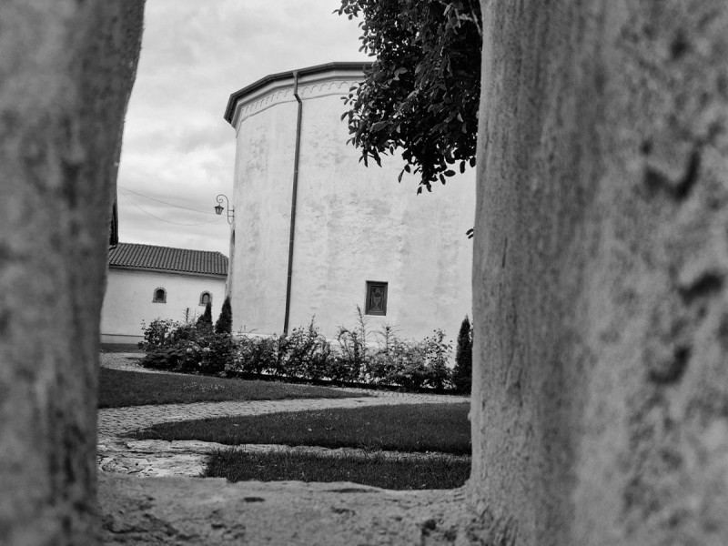 500 years of Romanian horror stories - a tour with Dacia