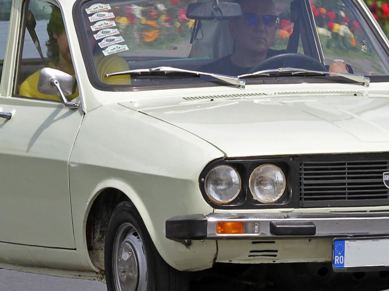 Rent a Dacia 1300 or 1310 for your wedding day