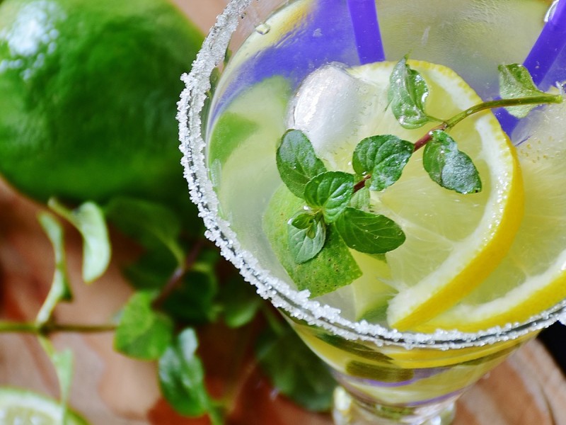 Prepara un cocktail care sa reprezinte locul tau de munca - cocktail workshop pentru grupuri