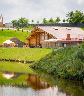 Relaxare si pescuit intr-o locatie desprinsa din basme langa Bucuresti