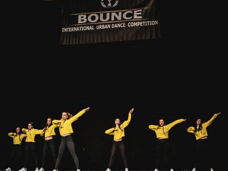 Hip hop, house or commercial dance classes for adults in Cluj