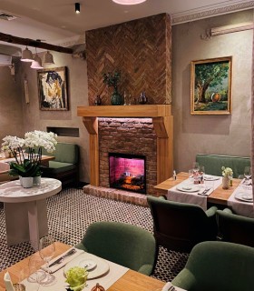 Gourmet romantic dinner in an exceptional restaurant from Bucharest