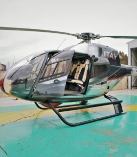 Gifts for her: Helicopter flight and gourmet experience for 2