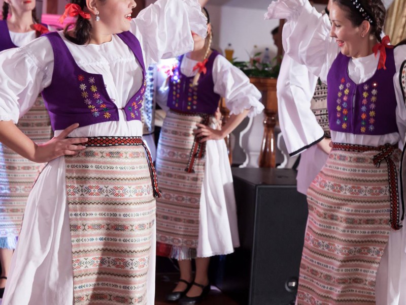 Romanian traditional dance courses for adults in Brasov