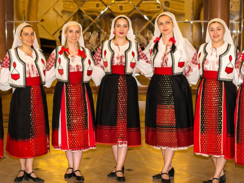 Romanian traditional dance courses for adults in Brasov